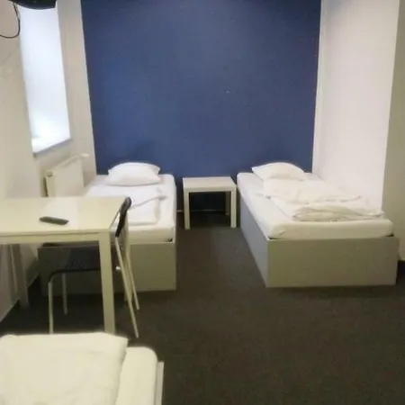 & Letov Hostel *