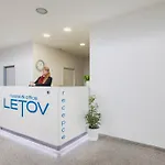 وبيت شباب ليتوف